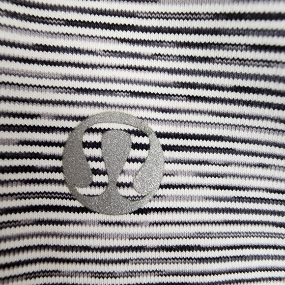 Lululemon Run Fast and Free Ruffle Crop  Wee Are From Space White Combo Size 4 - Picture 10 of 14